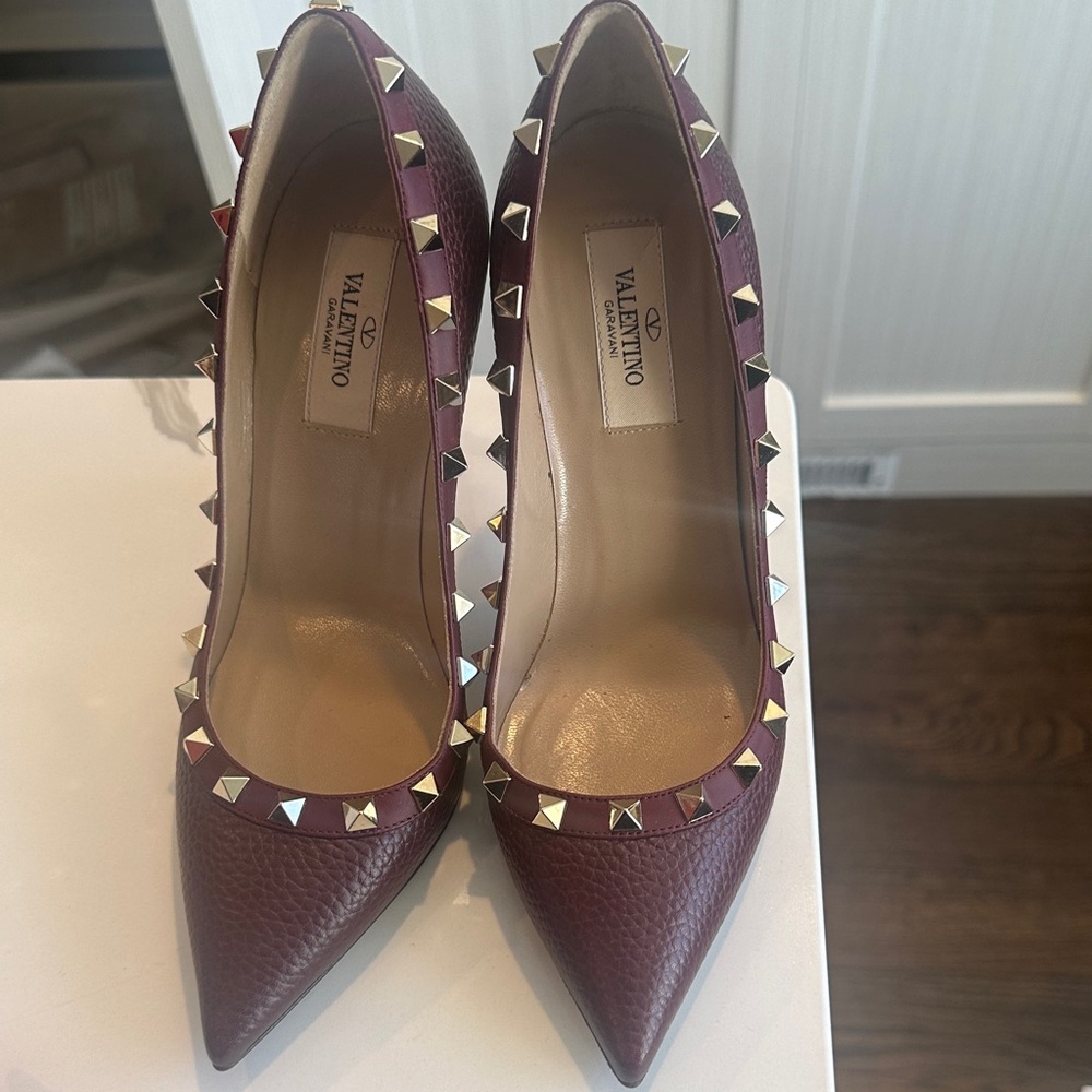 Valentino Garavani Burgundy Studded Heels
